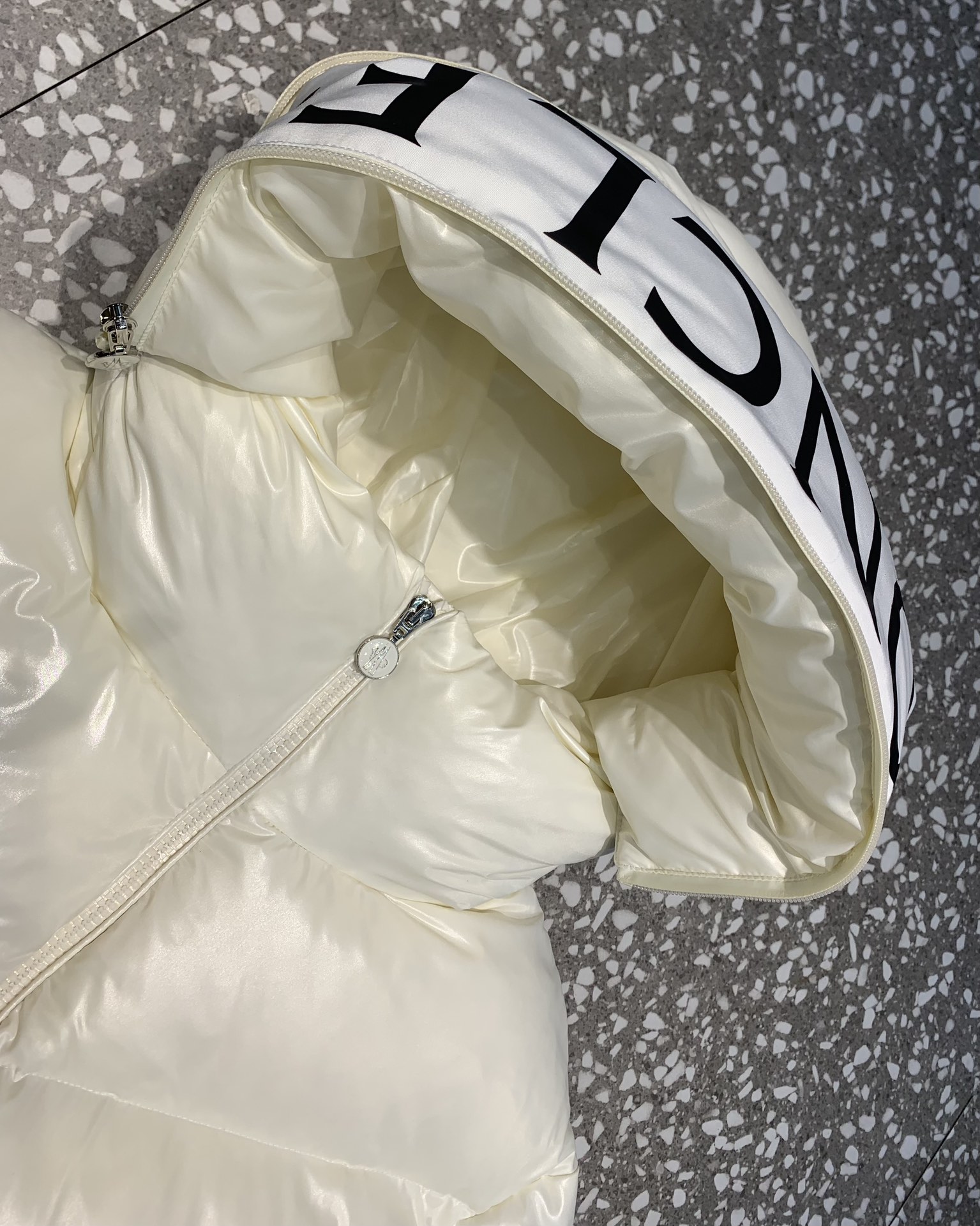 0f5d6f176a1329aa1cbe1a7e4d22617a_1760709750_7602.jpg 0f5d6f176a1329aa1cbe1a7e4d22617a_1760709750_7602.jpg