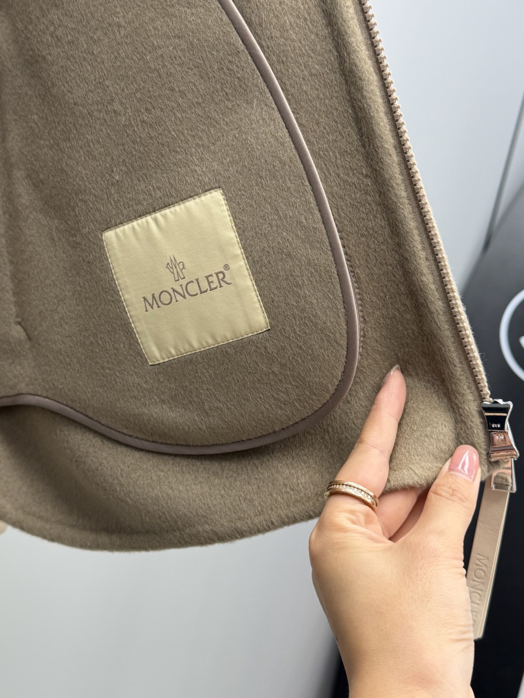 0f5d6f176a1329aa1cbe1a7e4d22617a_1760709781_0747.jpg 0f5d6f176a1329aa1cbe1a7e4d22617a_1760709781_0747.jpg