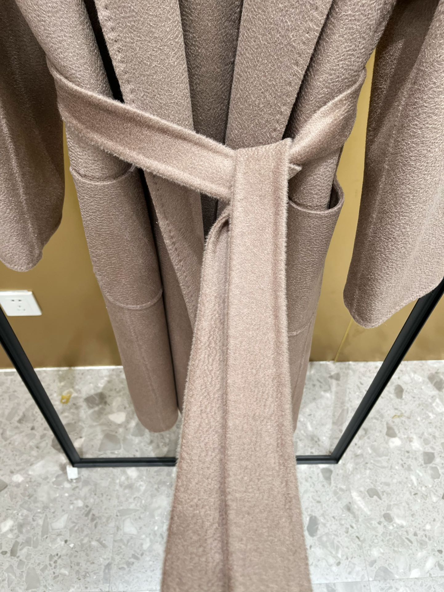 4a1ffbcaeea5e7c42bae12177513db40_1760441574_7883.jpg 4a1ffbcaeea5e7c42bae12177513db40_1760441574_7883.jpg