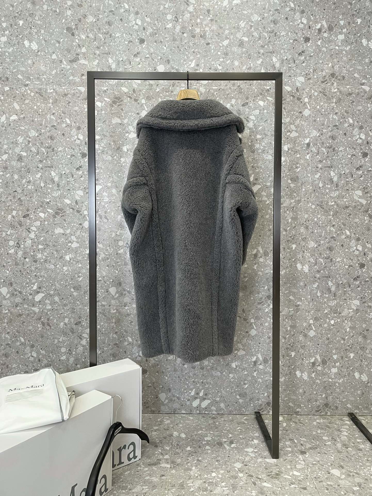 4a1ffbcaeea5e7c42bae12177513db40_1760441645_3775.jpg 4a1ffbcaeea5e7c42bae12177513db40_1760441645_3775.jpg