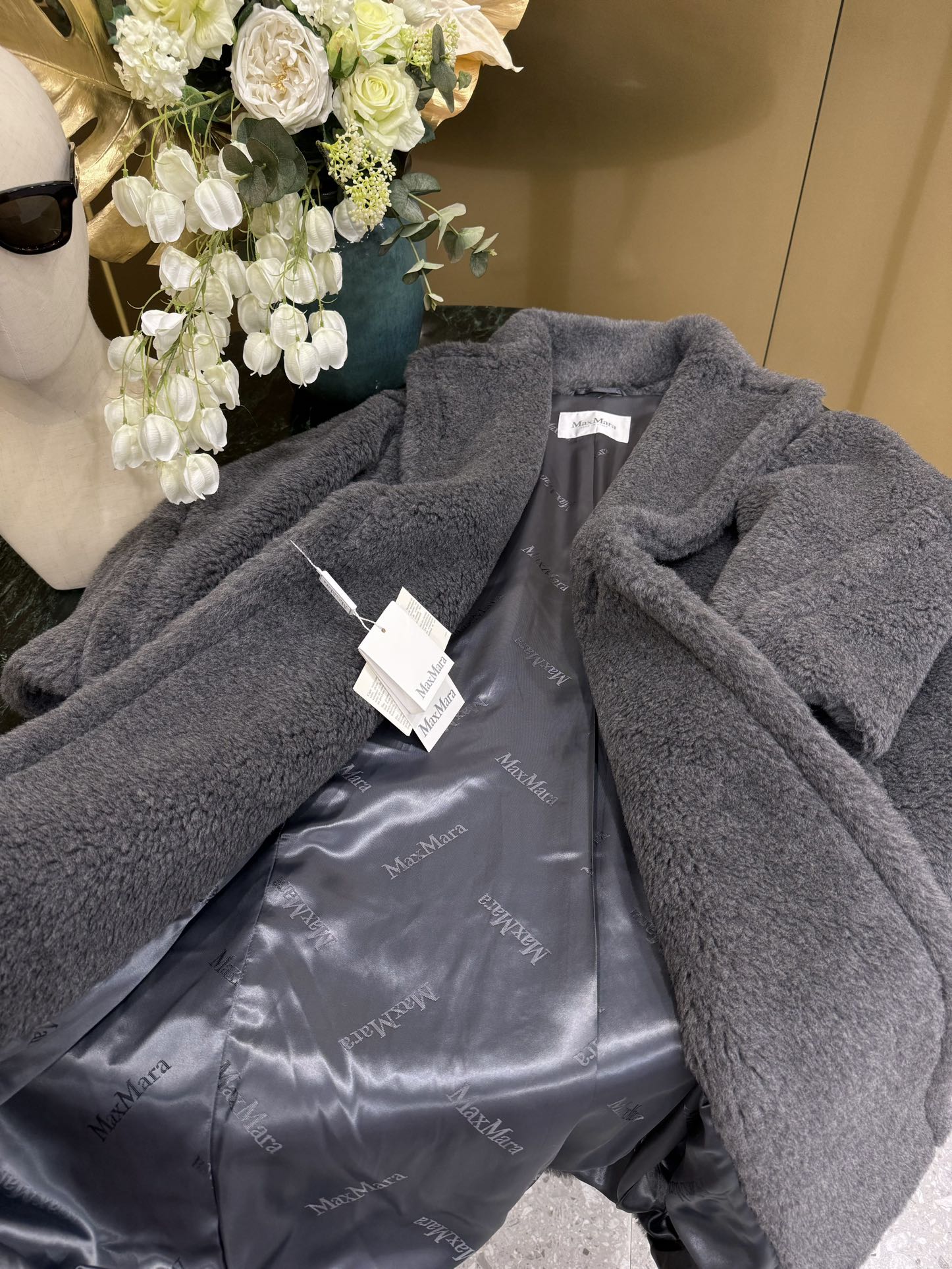 4a1ffbcaeea5e7c42bae12177513db40_1760441645_4773.jpg 4a1ffbcaeea5e7c42bae12177513db40_1760441645_4773.jpg