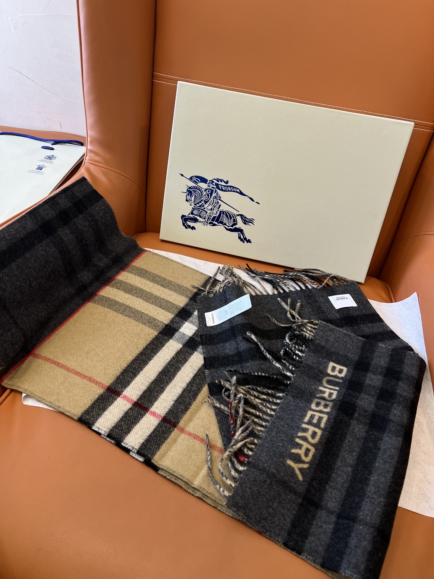 f5897827c7b7f9eb575f28ed705b95ba_1760615553_2645.jpg f5897827c7b7f9eb575f28ed705b95ba_1760615553_2645.jpg