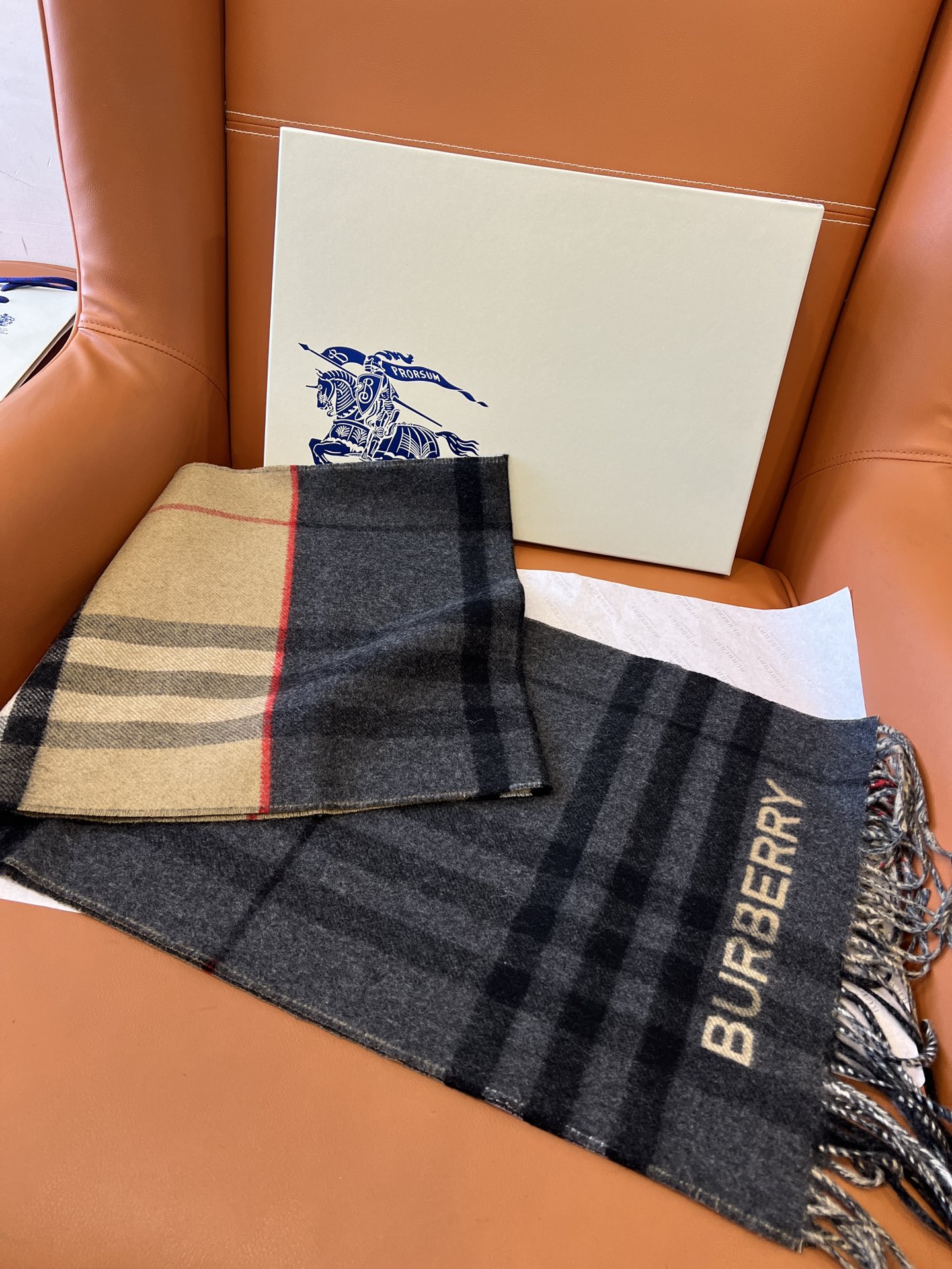 f5897827c7b7f9eb575f28ed705b95ba_1760615553_8236.jpg f5897827c7b7f9eb575f28ed705b95ba_1760615553_8236.jpg