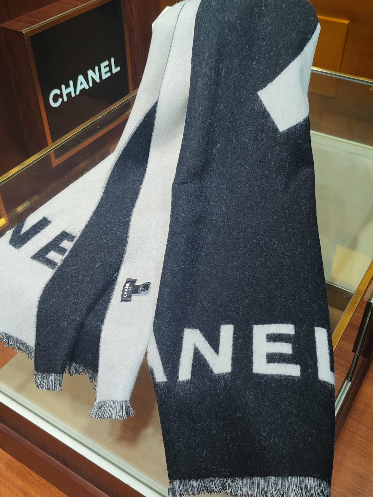 f5897827c7b7f9eb575f28ed705b95ba_1760615883_8357.jpg f5897827c7b7f9eb575f28ed705b95ba_1760615883_8357.jpg