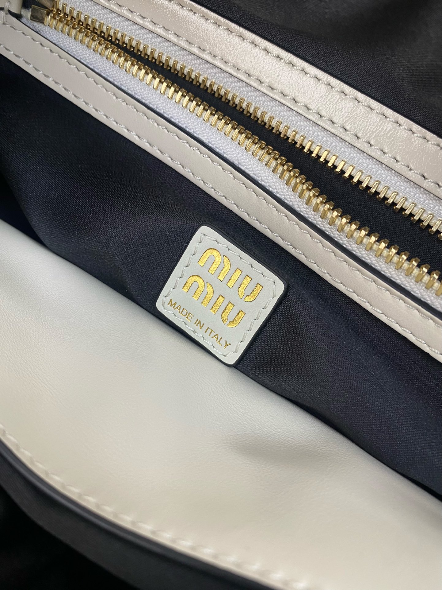 376252ad872cb5c8b2b6ceaaa81e635c_1763542839_3915.jpg 376252ad872cb5c8b2b6ceaaa81e635c_1763542839_3915.jpg