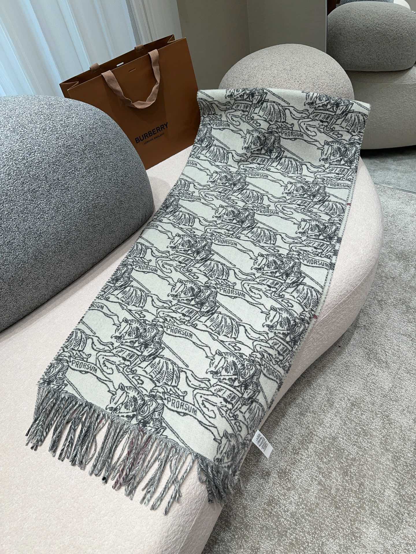 b67f88d466fa2045d393967e714db298_1762254903_1285.jpg b67f88d466fa2045d393967e714db298_1762254903_1285.jpg