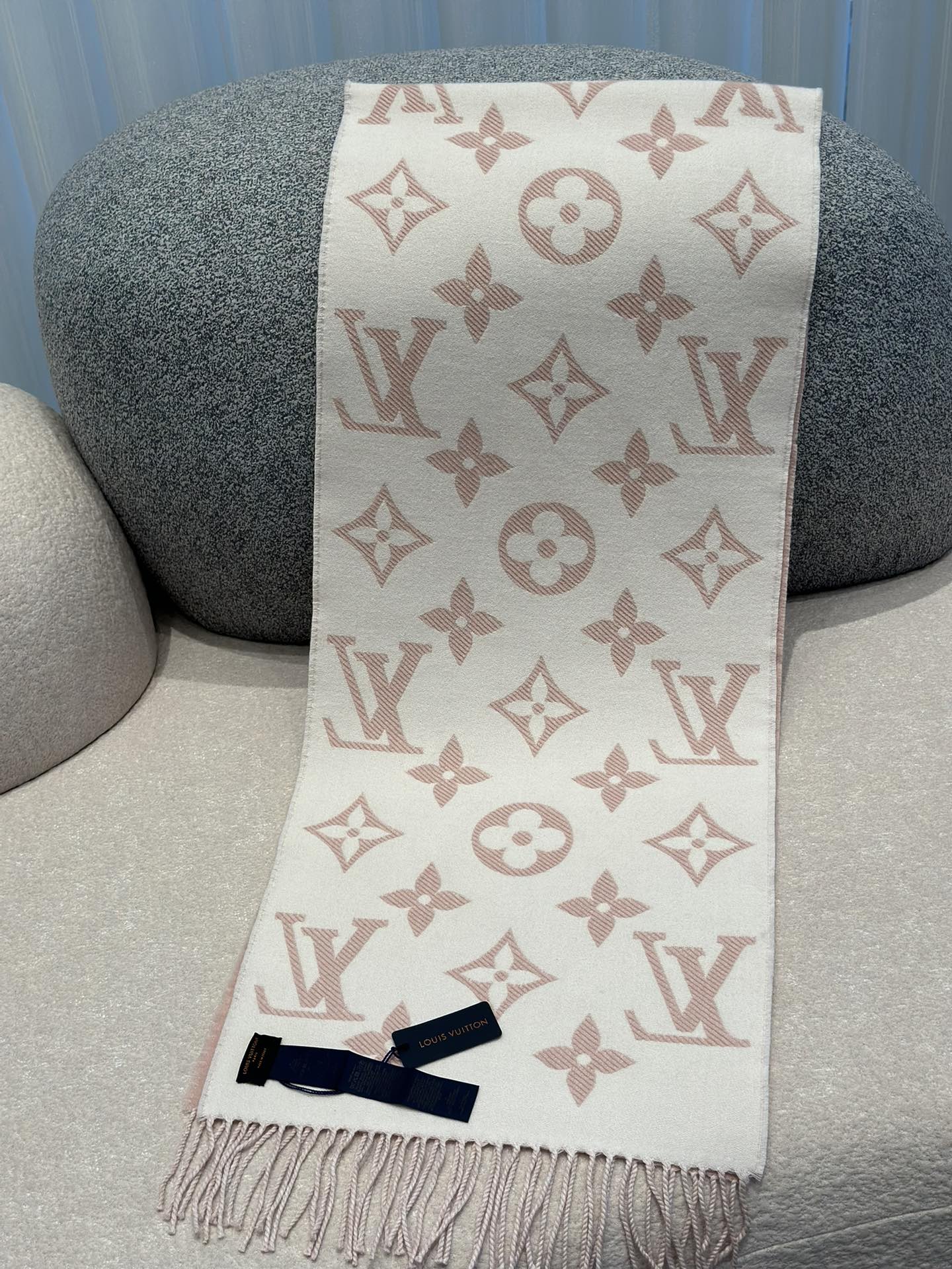 b67f88d466fa2045d393967e714db298_1762255120_3896.jpg b67f88d466fa2045d393967e714db298_1762255120_3896.jpg