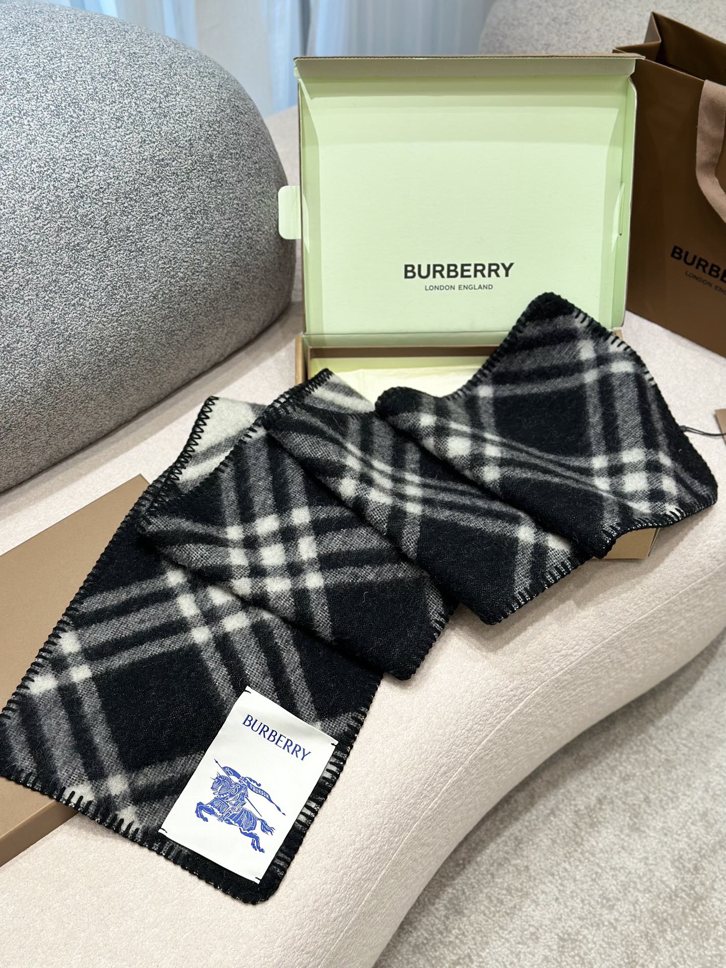 b67f88d466fa2045d393967e714db298_1762255173_4377.jpg b67f88d466fa2045d393967e714db298_1762255173_4377.jpg