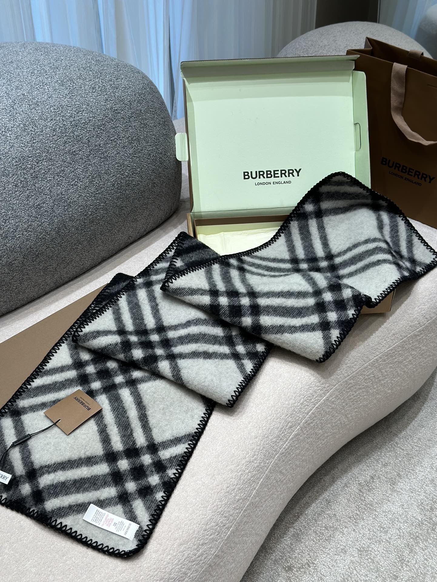 b67f88d466fa2045d393967e714db298_1762255173_8679.jpg b67f88d466fa2045d393967e714db298_1762255173_8679.jpg