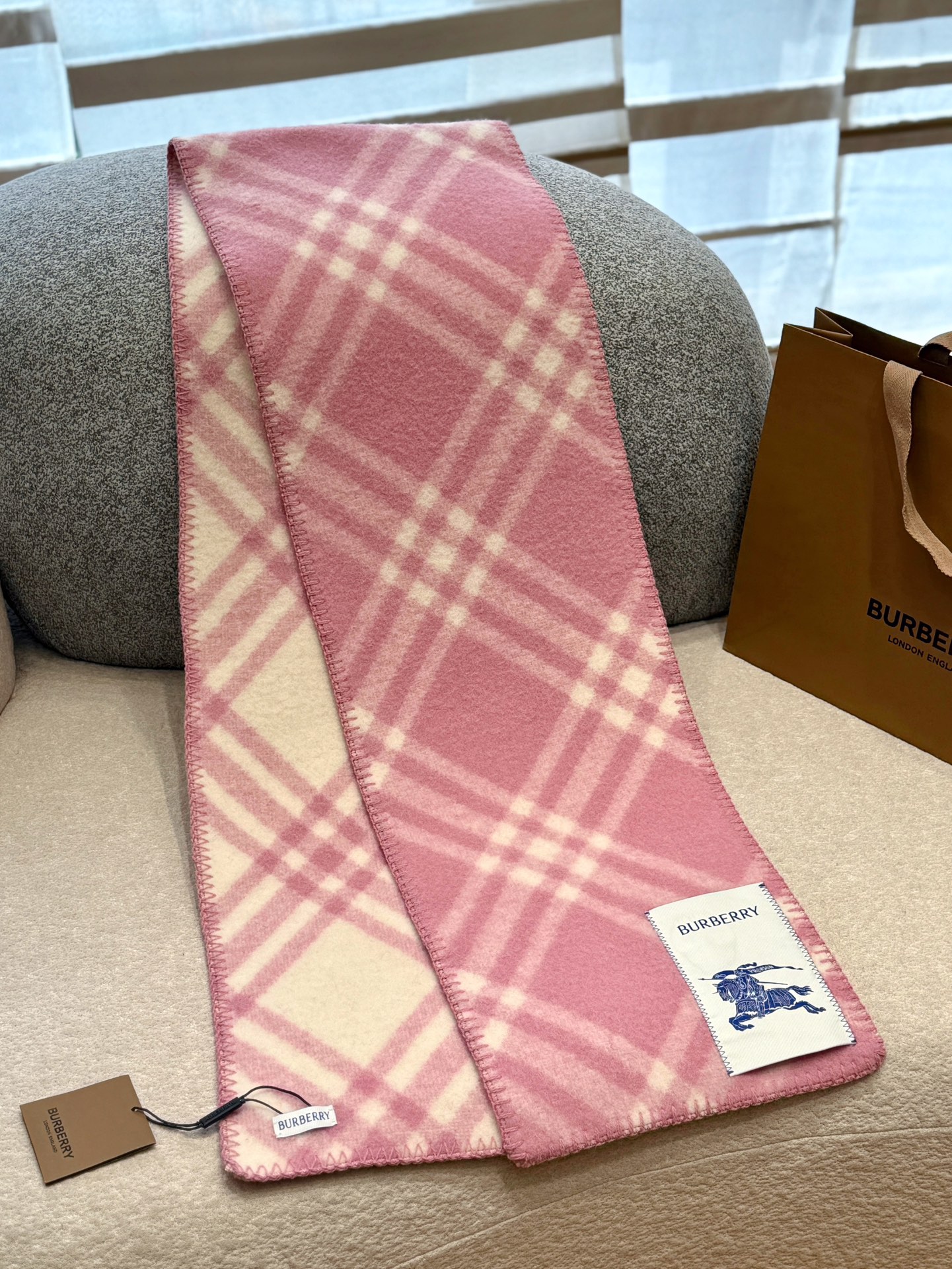 b67f88d466fa2045d393967e714db298_1762255528_911.jpg b67f88d466fa2045d393967e714db298_1762255528_911.jpg