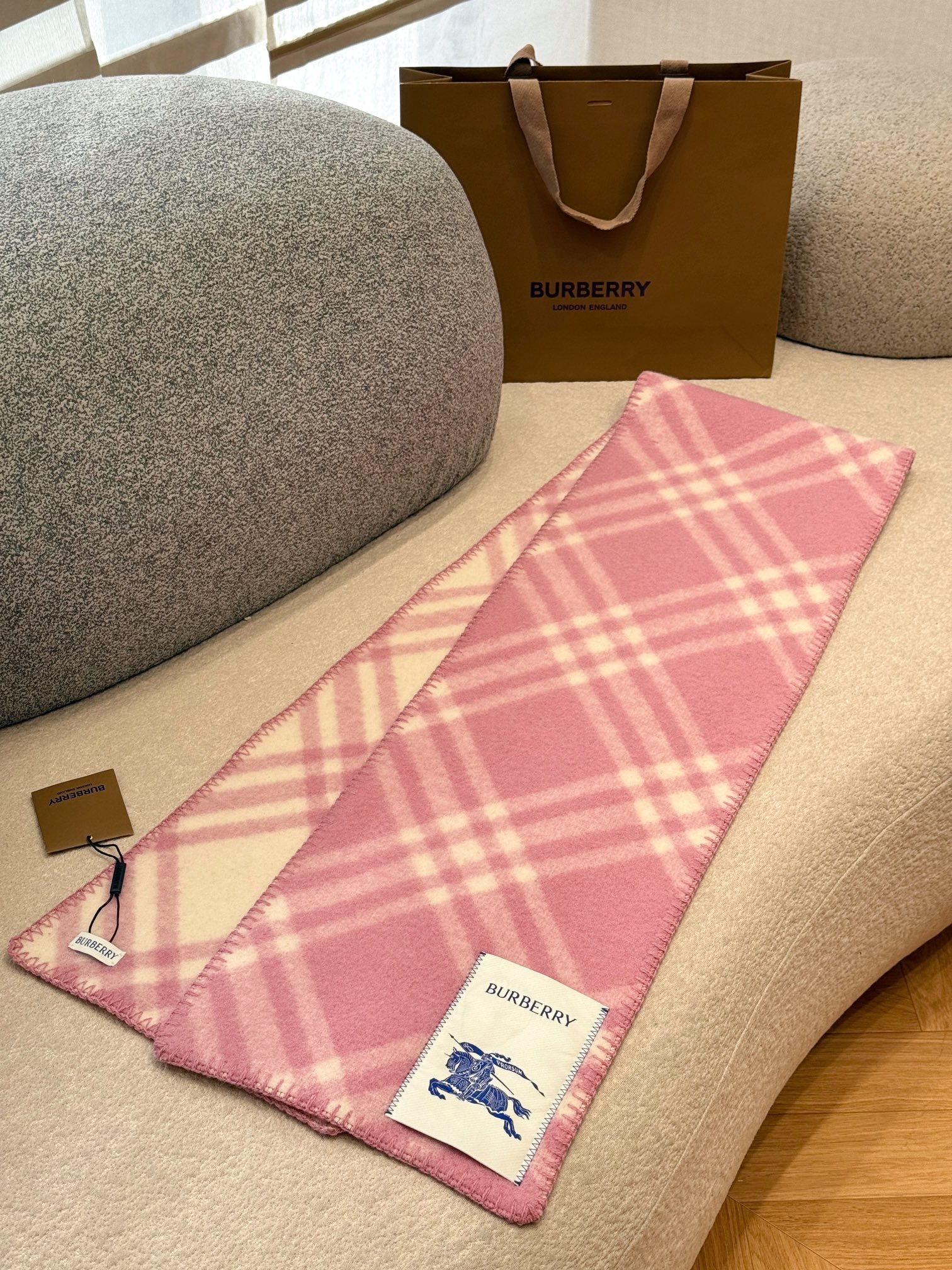 b67f88d466fa2045d393967e714db298_1762255529_0932.jpg b67f88d466fa2045d393967e714db298_1762255529_0932.jpg