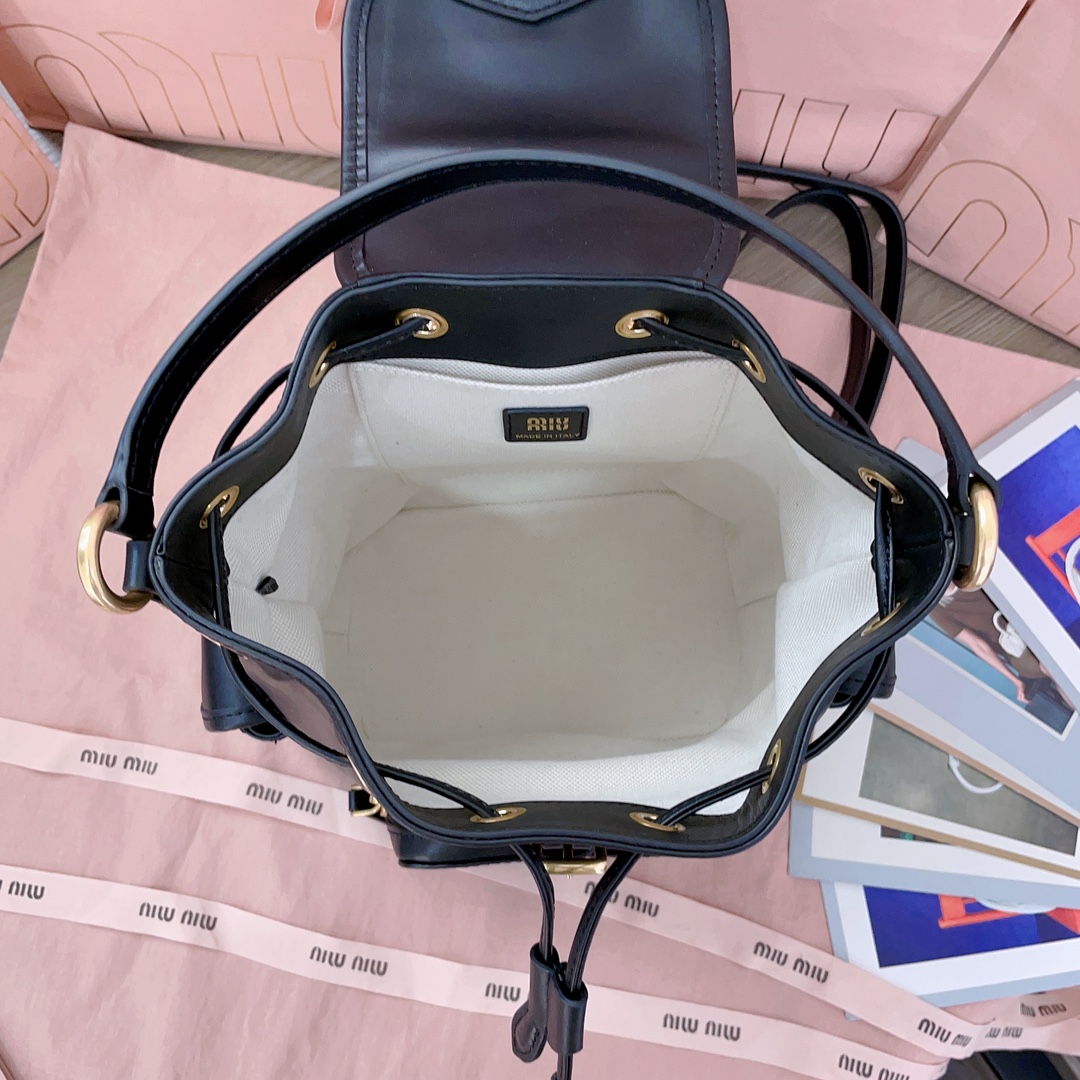 3a4de6266ec1fb4c209ec06a25b10574_1765183919_0582.jpg 3a4de6266ec1fb4c209ec06a25b10574_1765183919_0582.jpg