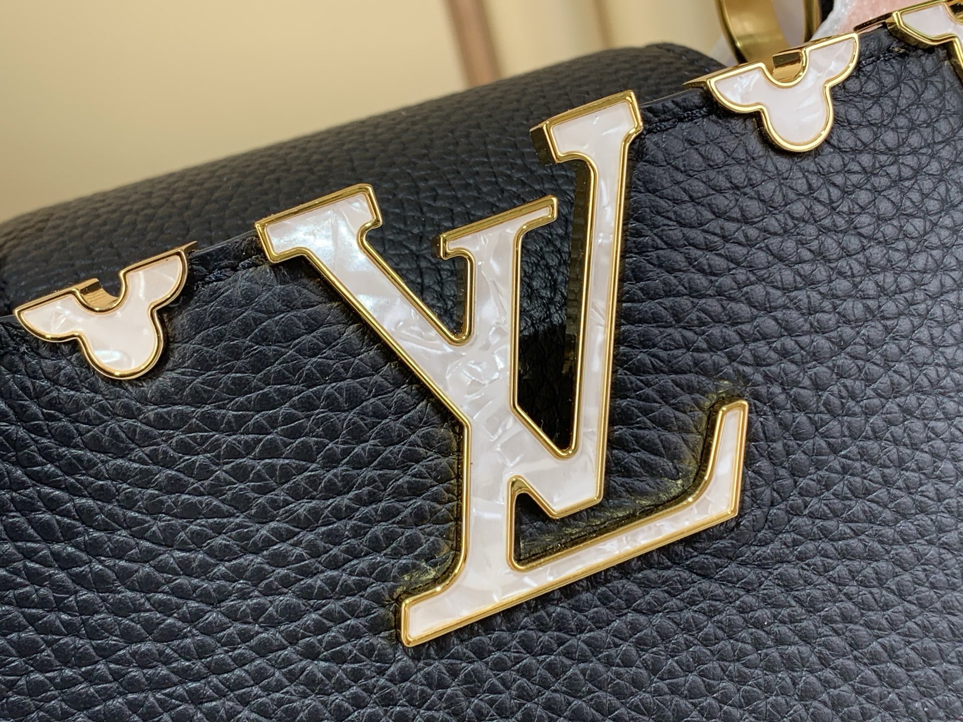 b95e7a05d29f4d7a53a6707e2373ee5c_1765549464_2109.jpg b95e7a05d29f4d7a53a6707e2373ee5c_1765549464_2109.jpg