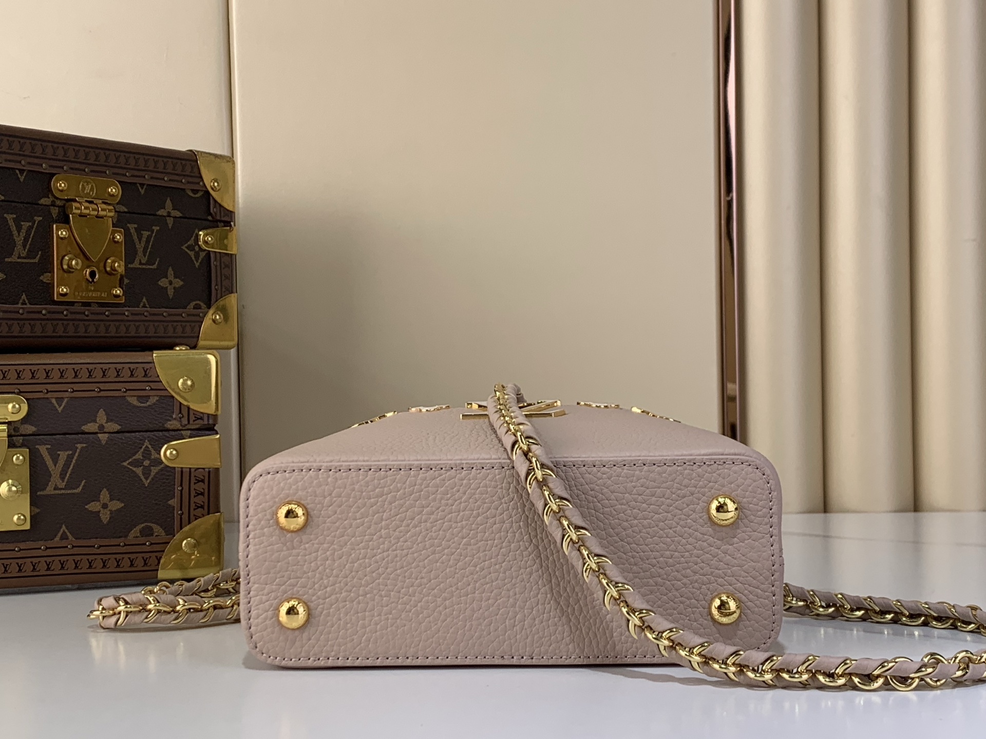 b95e7a05d29f4d7a53a6707e2373ee5c_1765549496_7391.jpg b95e7a05d29f4d7a53a6707e2373ee5c_1765549496_7391.jpg