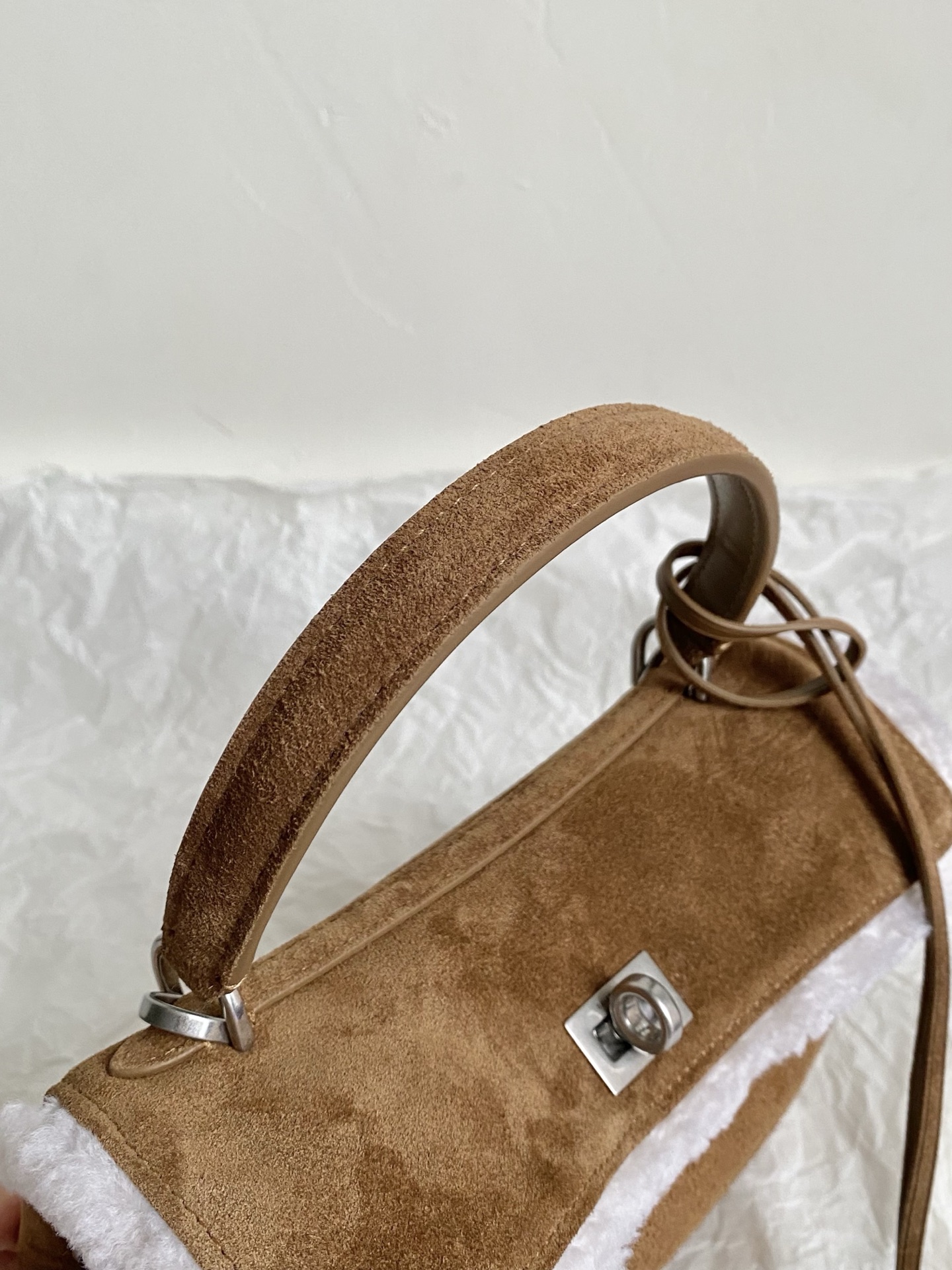 b95e7a05d29f4d7a53a6707e2373ee5c_1765549534_8091.jpg b95e7a05d29f4d7a53a6707e2373ee5c_1765549534_8091.jpg