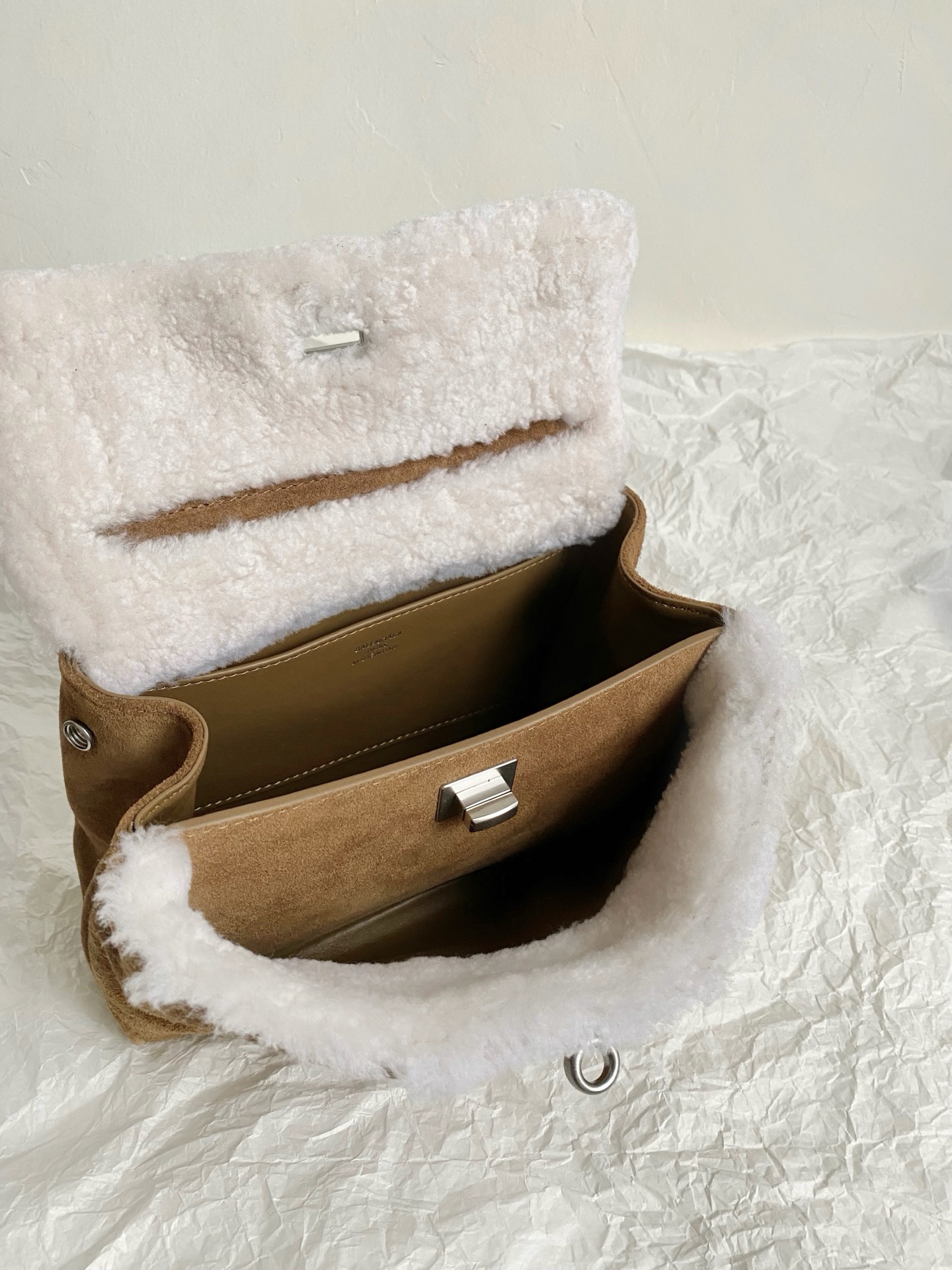 b95e7a05d29f4d7a53a6707e2373ee5c_1765549535_4638.jpg b95e7a05d29f4d7a53a6707e2373ee5c_1765549535_4638.jpg