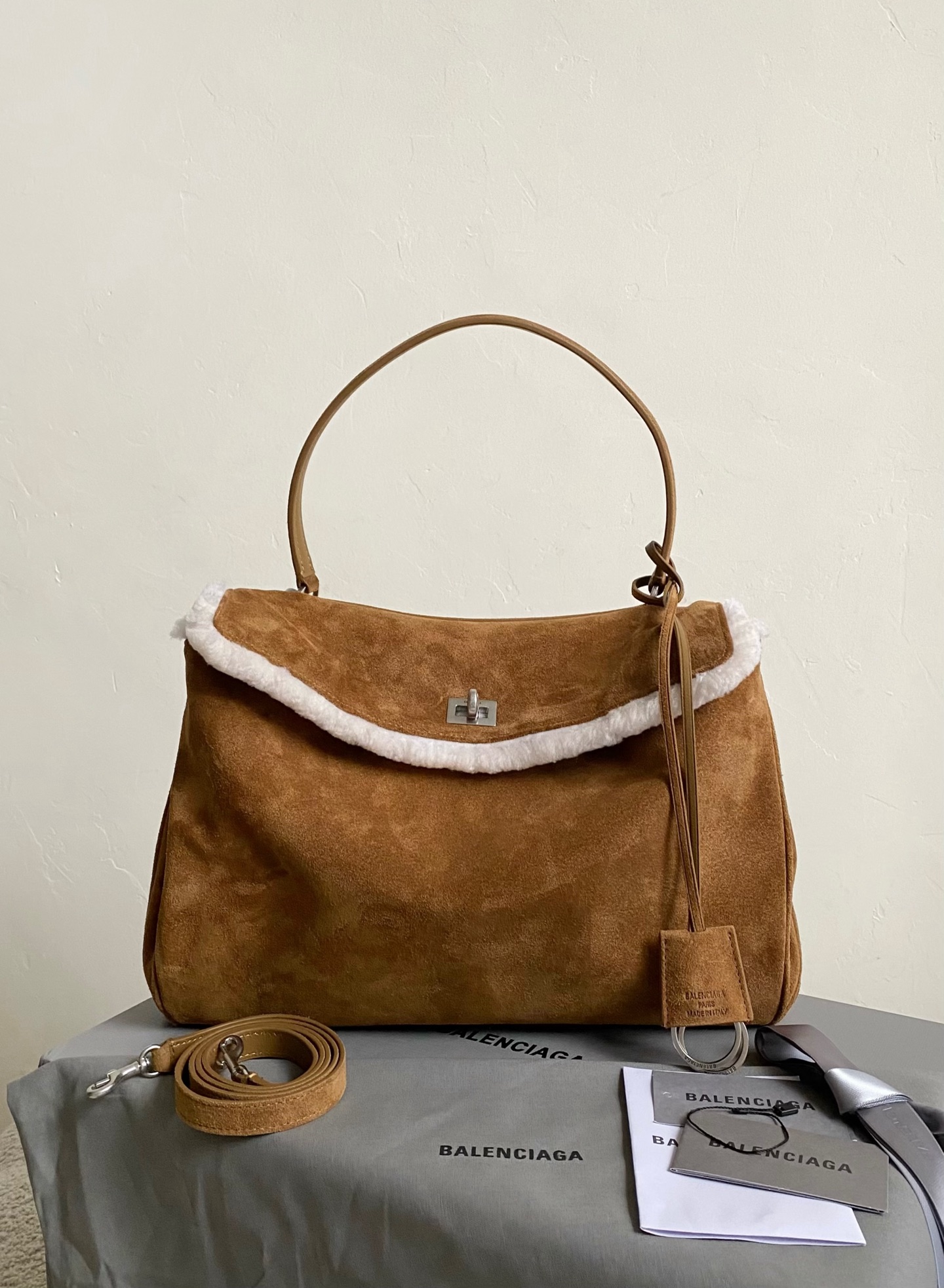 b95e7a05d29f4d7a53a6707e2373ee5c_1765549560_6075.jpg b95e7a05d29f4d7a53a6707e2373ee5c_1765549560_6075.jpg