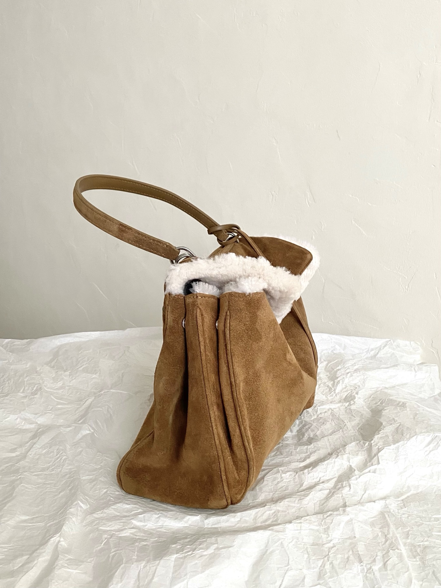 b95e7a05d29f4d7a53a6707e2373ee5c_1765549562_6731.jpg b95e7a05d29f4d7a53a6707e2373ee5c_1765549562_6731.jpg