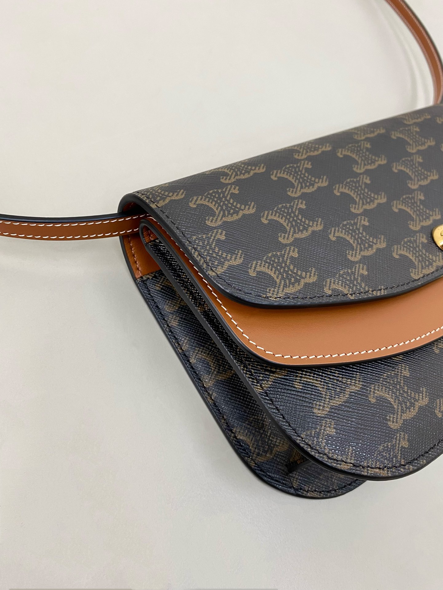 b95e7a05d29f4d7a53a6707e2373ee5c_1765549639_5104.jpg b95e7a05d29f4d7a53a6707e2373ee5c_1765549639_5104.jpg