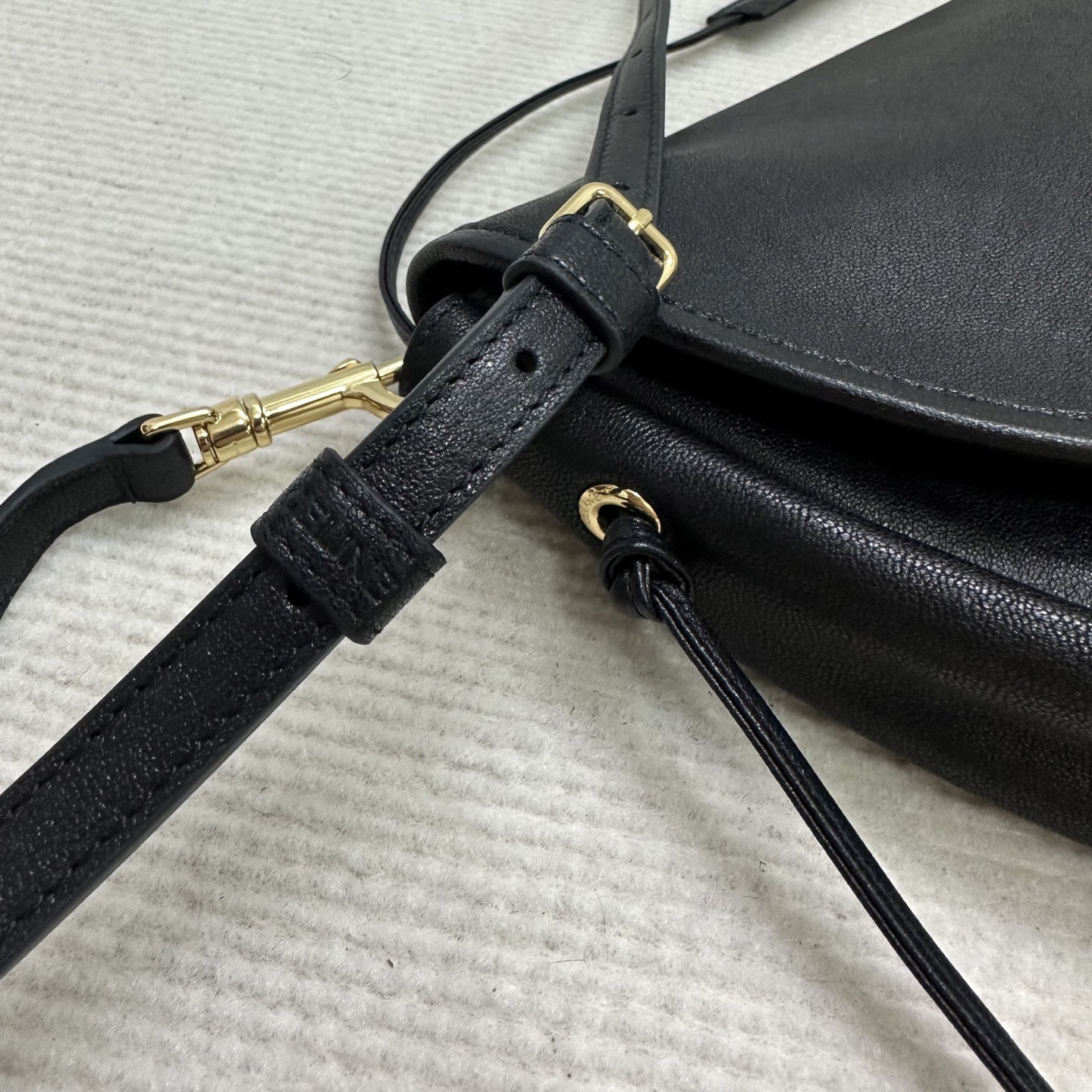 b95e7a05d29f4d7a53a6707e2373ee5c_1765549701_4917.jpg b95e7a05d29f4d7a53a6707e2373ee5c_1765549701_4917.jpg