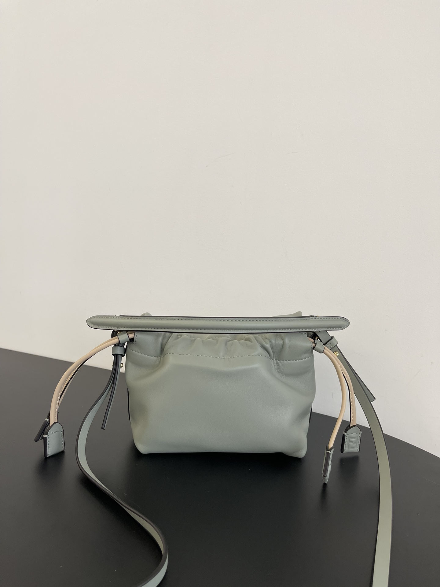 b95e7a05d29f4d7a53a6707e2373ee5c_1765549823_0772.jpg b95e7a05d29f4d7a53a6707e2373ee5c_1765549823_0772.jpg