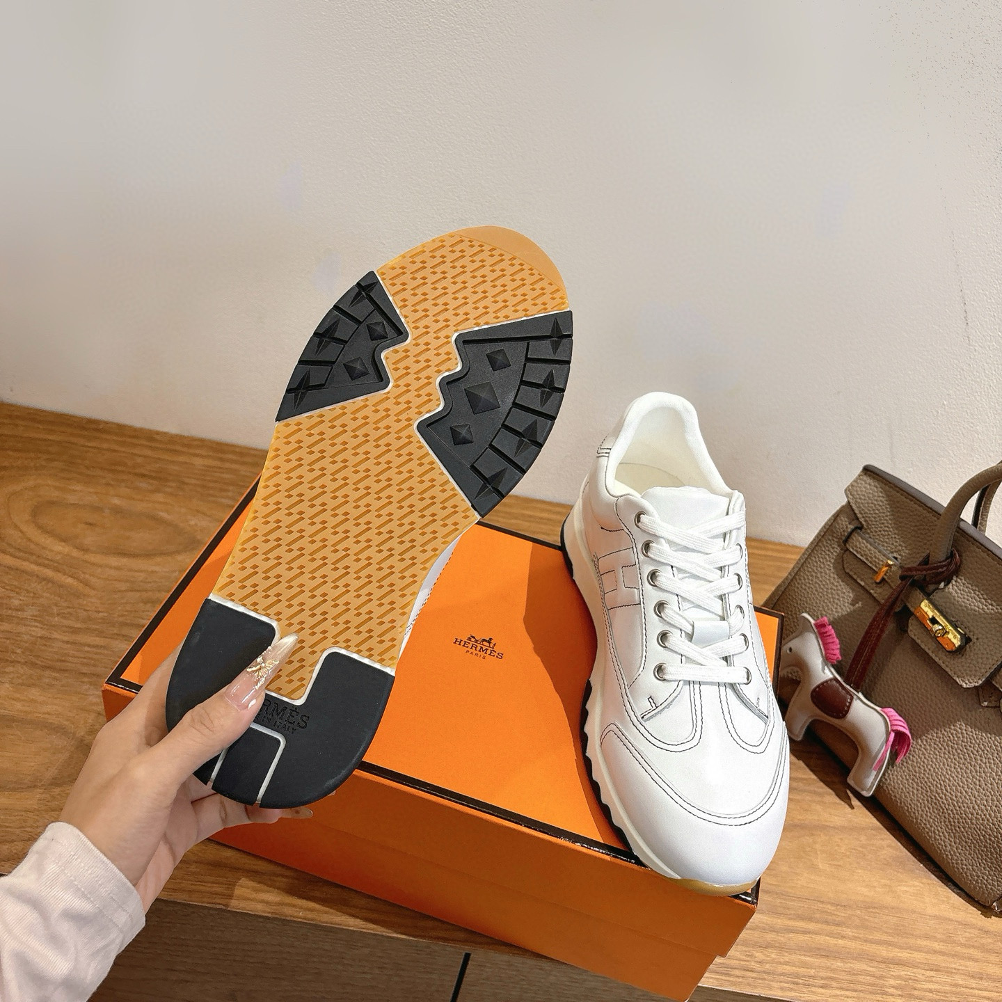 c2e4a436fe3eecda56ee0e677bb25f9c_1765362365_8638.jpg c2e4a436fe3eecda56ee0e677bb25f9c_1765362365_8638.jpg