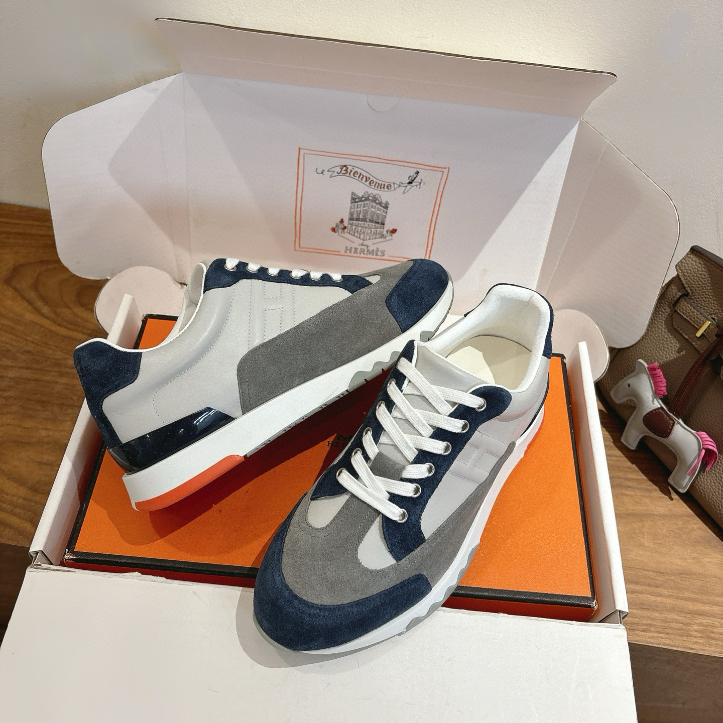 c2e4a436fe3eecda56ee0e677bb25f9c_1765362684_0228.jpg c2e4a436fe3eecda56ee0e677bb25f9c_1765362684_0228.jpg