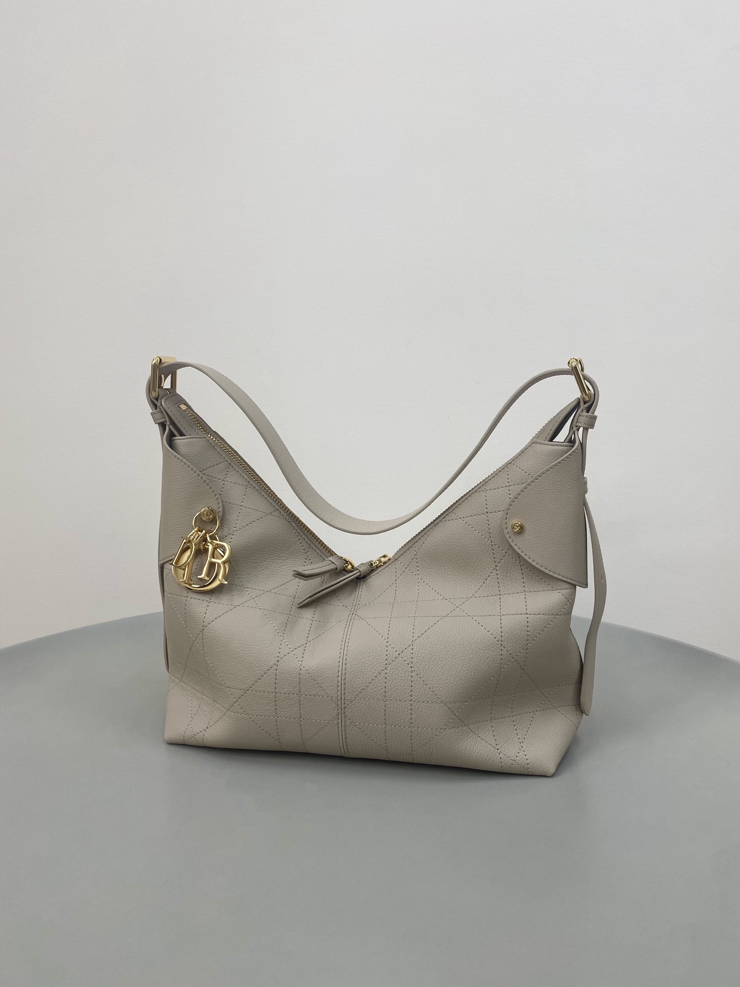 e95ca43b0ca8cab74cd58a81981f0252_1773214621_0851.jpg e95ca43b0ca8cab74cd58a81981f0252_1773214621_0851.jpg