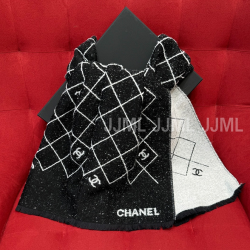 샤넬 다이아몬드 패턴 머플러 블랙