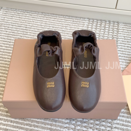 미우미우 셔링 발레리나 슈즈 브라운