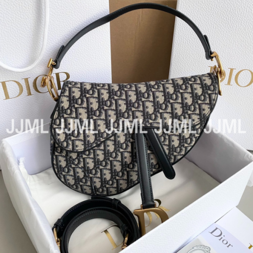 디올 Saddle 미디엄 백