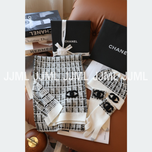 샤넬 머플러 비니 글러브 세트 아이보리