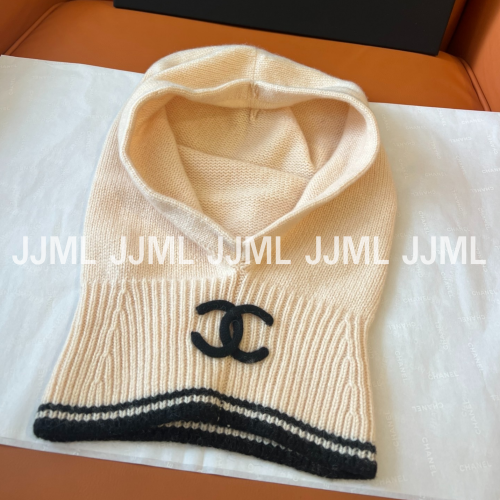 샤넬 로고 바라클라바 아이보리