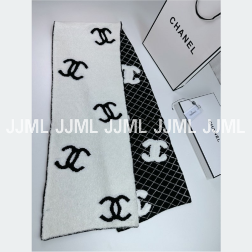 샤넬 다이아몬트로고 패턴 머플러 화이트