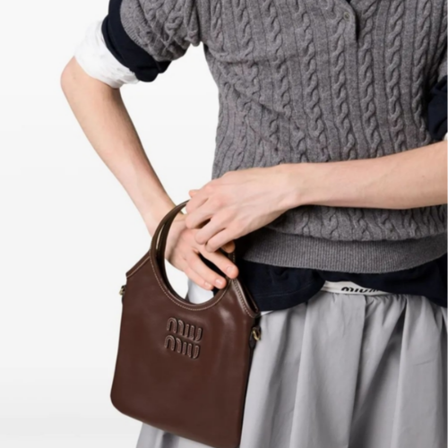 미우미우 아이비 가죽 토트 백 브라운