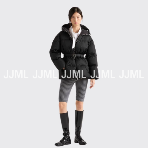 프라다 2025 리나일론 후드 다운 재킷 블랙