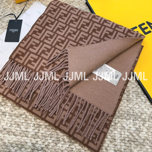 펜디 로고 머플러 브라운