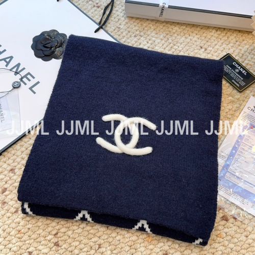 샤넬 다이아몬드 패턴 머플러 네이비