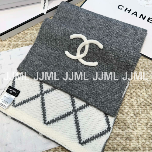 샤넬 다이아몬드 패턴 머플러 그레이