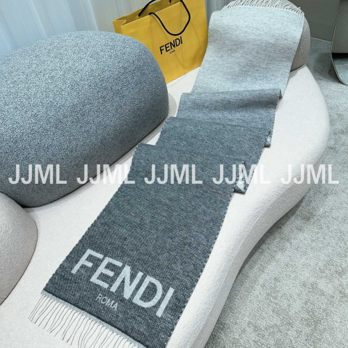 펜디 그라데이션 리버서블 머플러 그레이