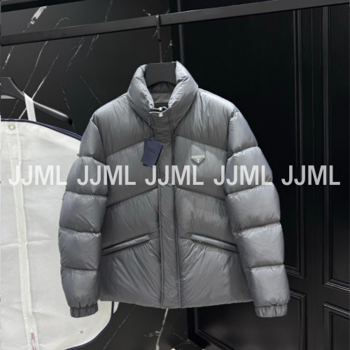 프라다 사선 맨즈 패딩 그레이