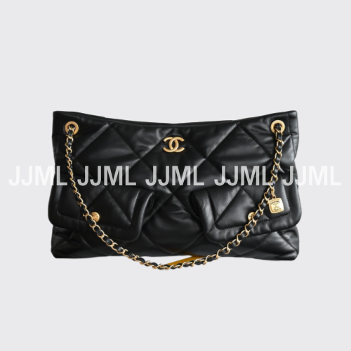 샤넬 쇼핑백 샤이니 램스킨 골드메탈 블랙