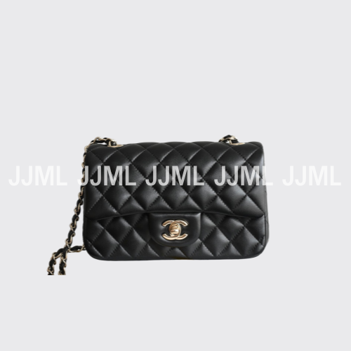 샤넬 뉴미니 클래식 플랩백