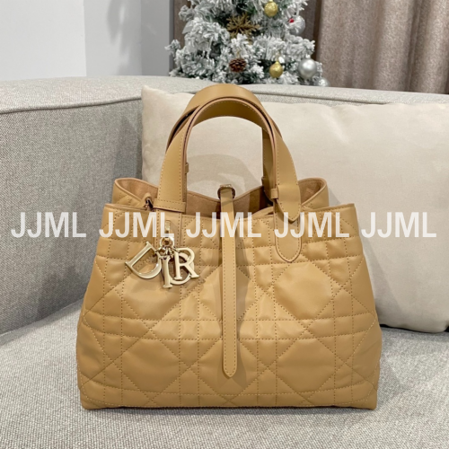 디올 25 뚜주흐백 미듐 탠 매크로까나쥬