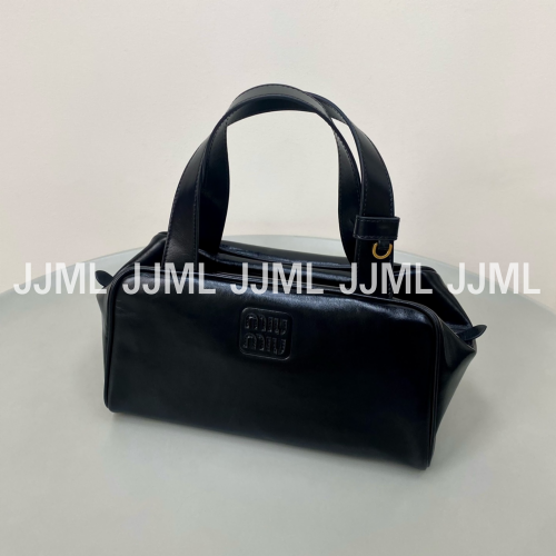 미우미우 가죽 탑 핸들 백 블랙 5BB182