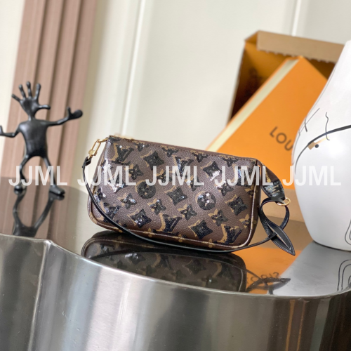 루이비통 포쉐트 악세수아 M26473