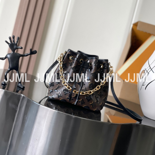 루이비통 노에 BB M26284