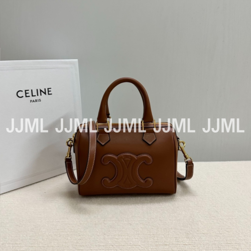 셀린느 퀴르 트리옹프 스몰 보스턴 백 탠