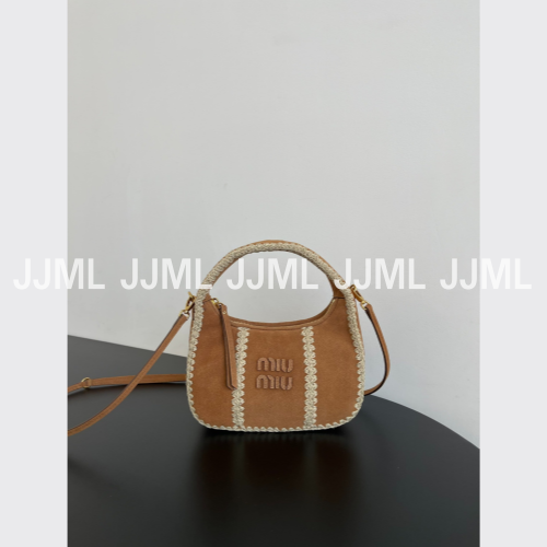 미우미우 스웨이드 & 크로셰 완더백