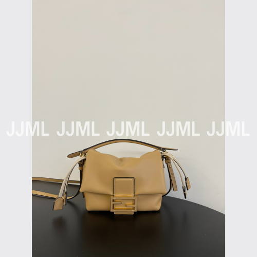 펜디 맘마백 바게트 베이지